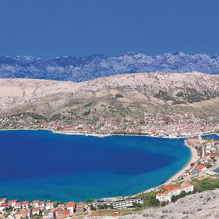 Front In Pag With Wifi Apartment Pag Town